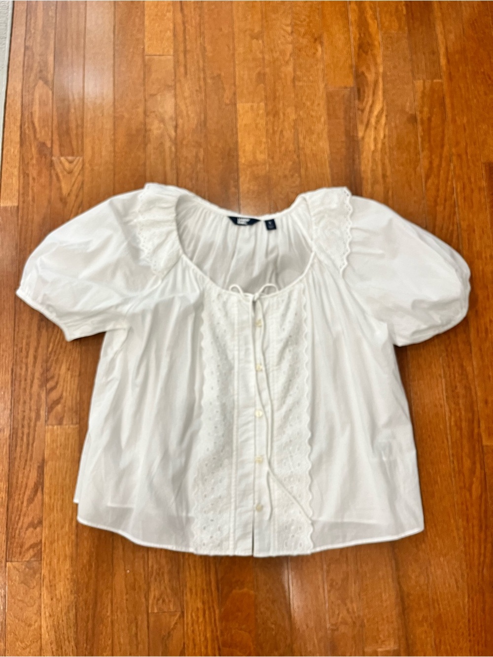 Lands End Women’s White Eyelet Blouse with Puff Sleeves